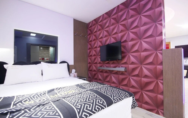 Gyeongsan Instar Hotel