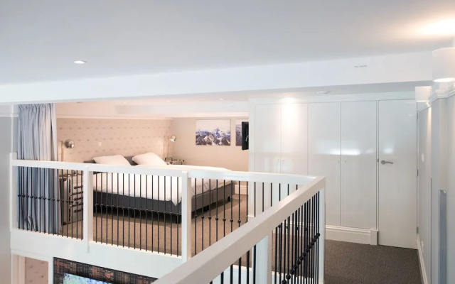 BizStay Park Central Apartments