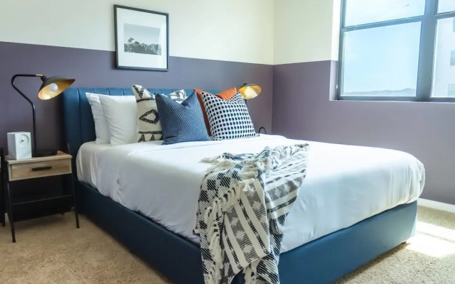 Modern 1BR Apt 3min From Convention Center