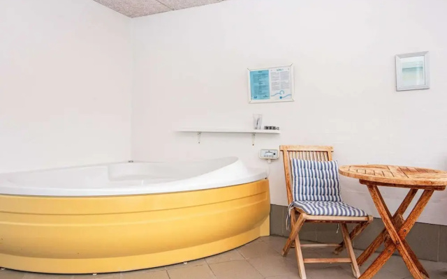 8 Person Holiday Home in Ebeltoft-by Traum
