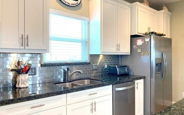 Sea Beauty 3 Bedroom Home by RedAwning