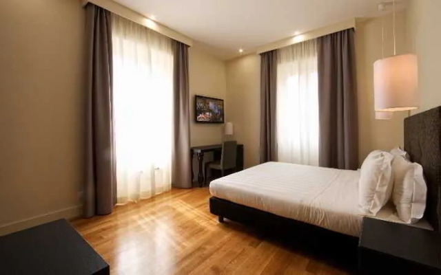 Rhome Terminal Suite & Apartment