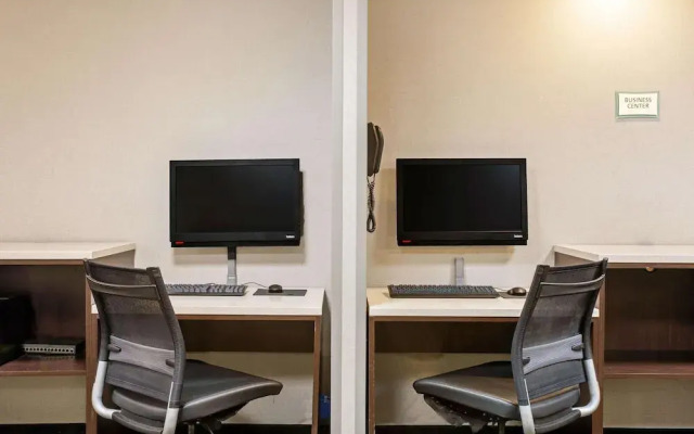 Tage Inn And Suites