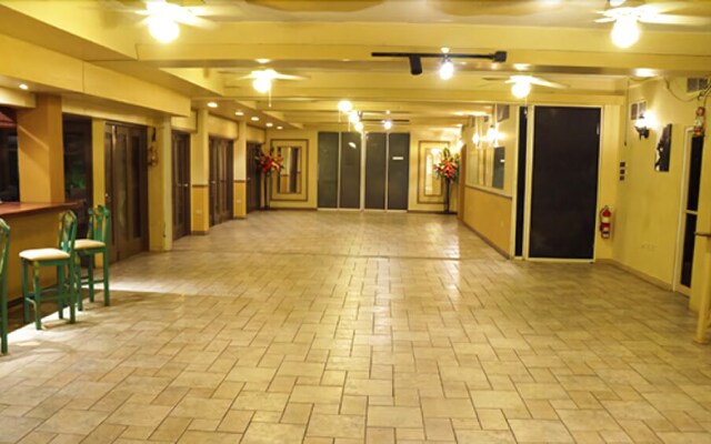 Chaconia Hotel