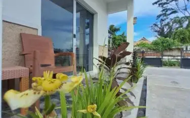 Godong Family House by OYO