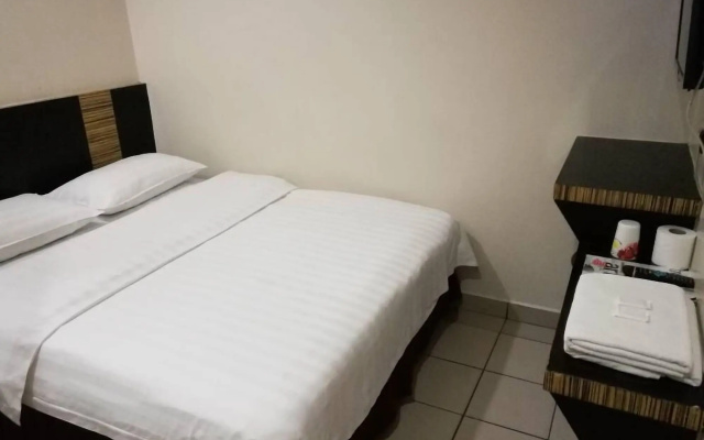 Hotel Traveller