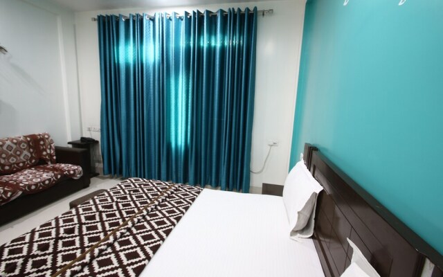 Hotel Vrinda Palace