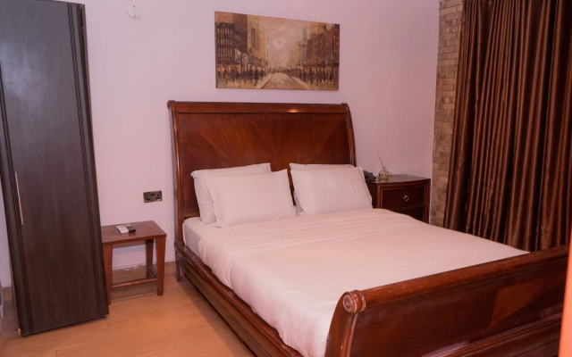 Fryburg Suites