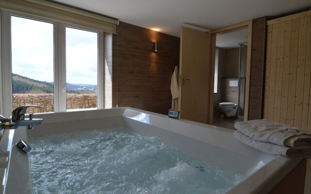 Luxurious Holiday Home in Malmedy with Sauna