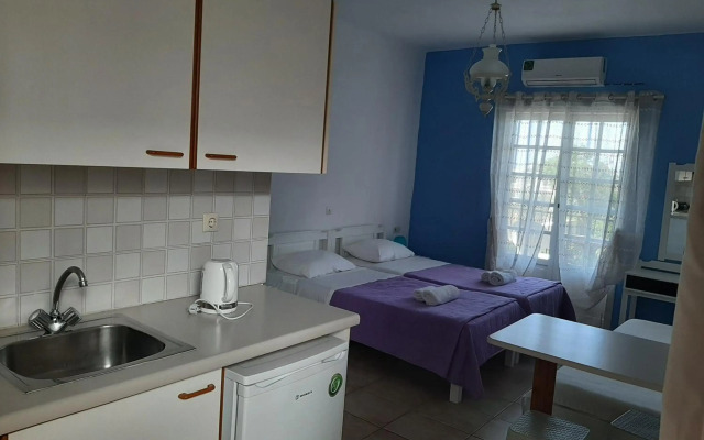 Remi Studios & Apartments