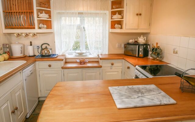 Neathwood Cottage, TETBURY