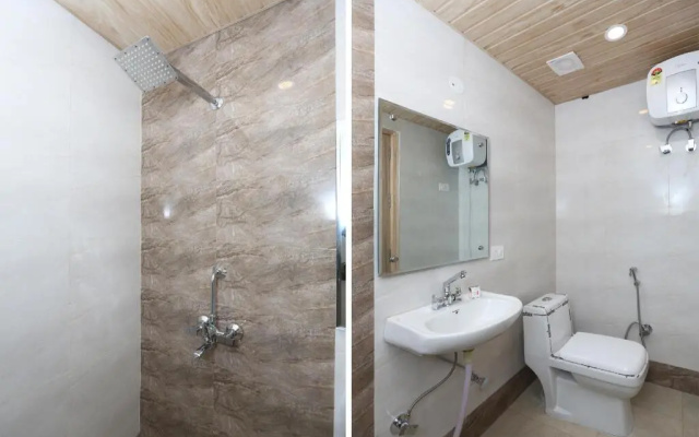 Modesty Hotel by OYO Rooms