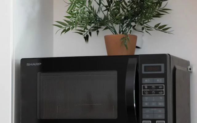 Spacious Apartment for 4 by Renters