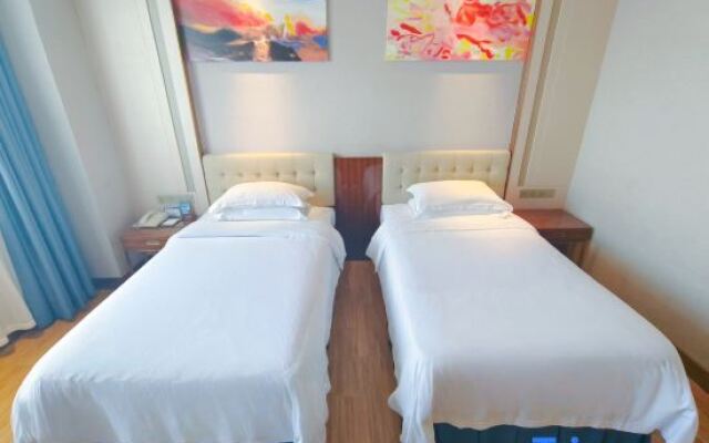 Royal Spring Hotel