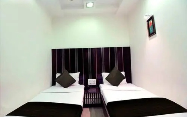 Room Maangta 122 Andheri East