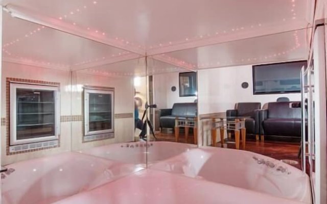 Enter Tromsø Luxury Apartments