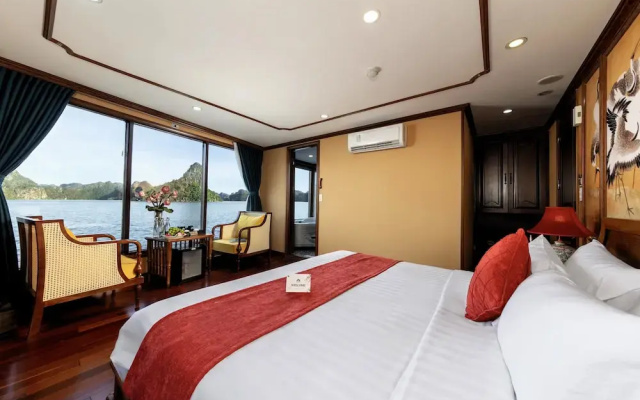 Verdure Lotus Grandeur Cruise