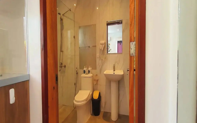 Pili Beach Resort Agmanic