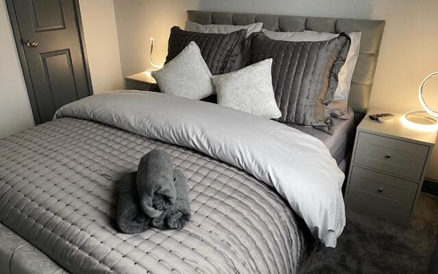 Beautiful modern cosy central apartment / sleeps 4