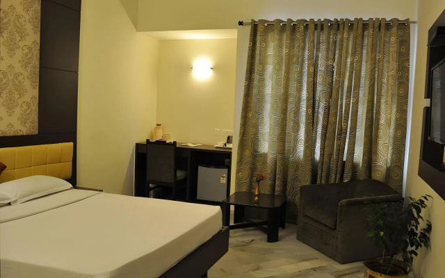 Hotel Plaza inn – Guest Rooms – Varanasi