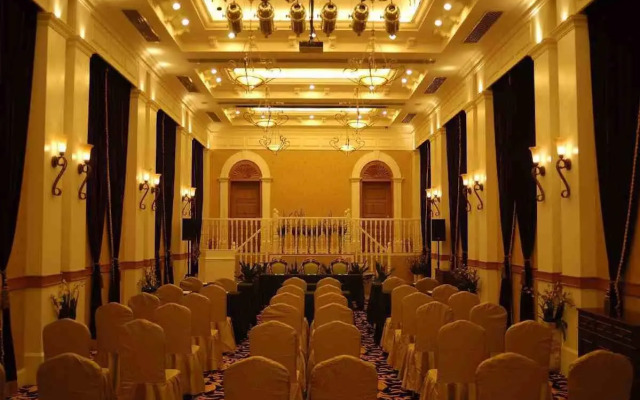 Zhanqiao Prince Hotel