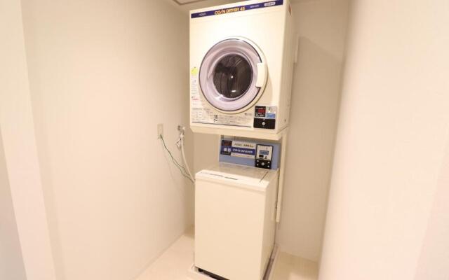 Leo Yu Capsule Hotel Nishifunabashi