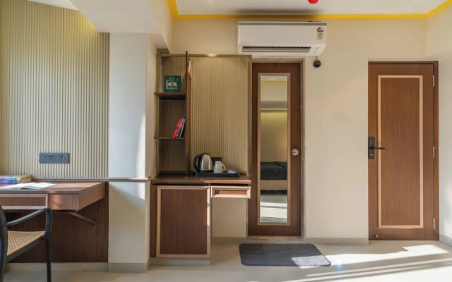 The Hosteller Mumbai, International Airport