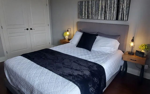 Champlain Condo 202