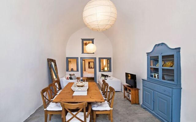 Lucky Homes - Oia