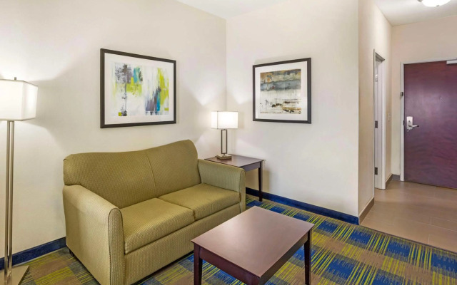 Best Western Plus Pratt