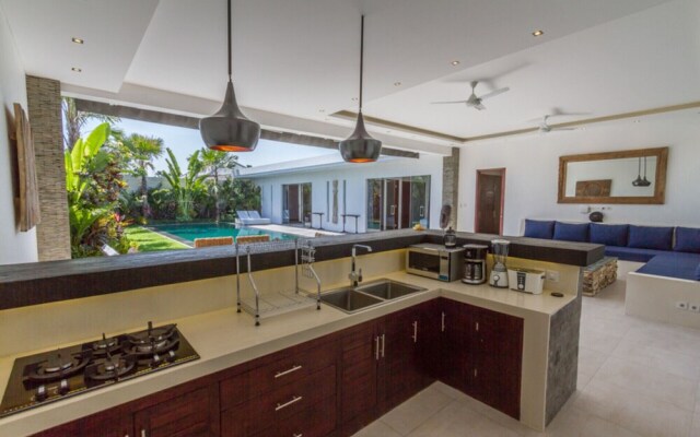 Private Villa in Seminyak 1156