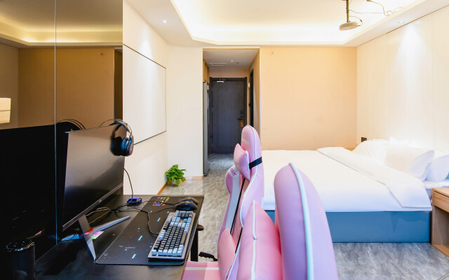 Tag esports Hotel