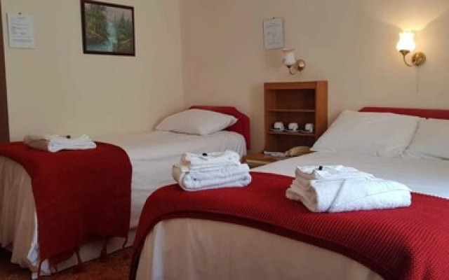 Mount Pleasant Hotel