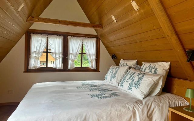 Hollhouse - Bed & Breakfast