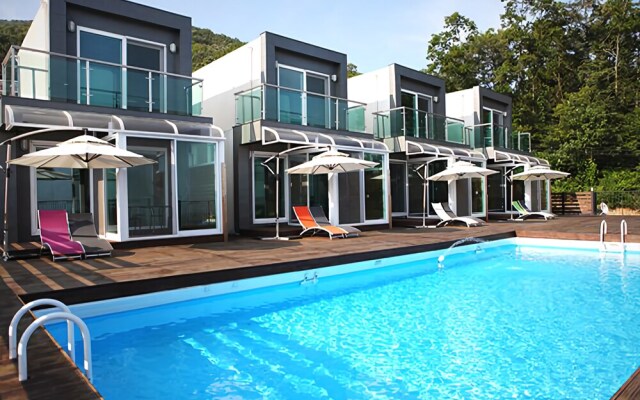 Ganghwa Romantic Cube Pension