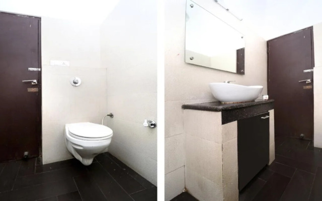 Hotel Space By OYO Rooms