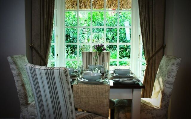 Waterford Manor