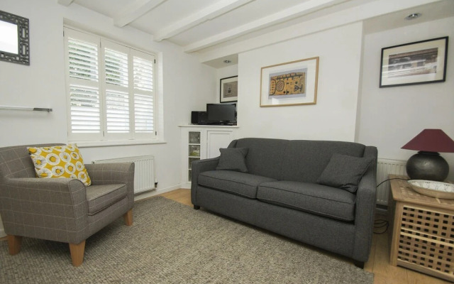 Marine Gardens Central by Brighton Holiday Lets