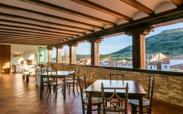 Hospederia Palacio la Iglesuela del Cid