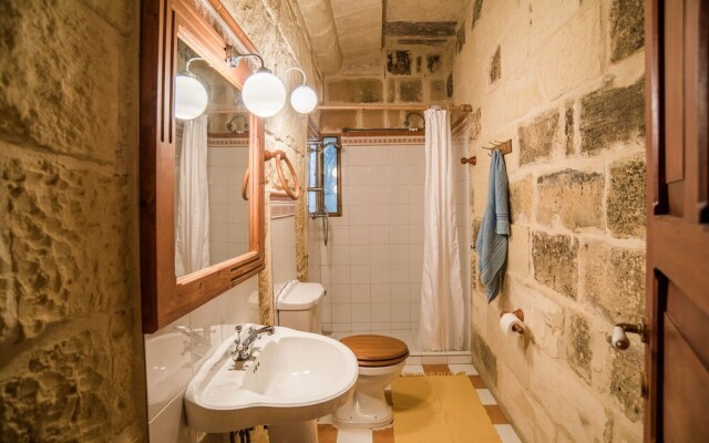Ta' Karmni Farm Five Stars Holiday House