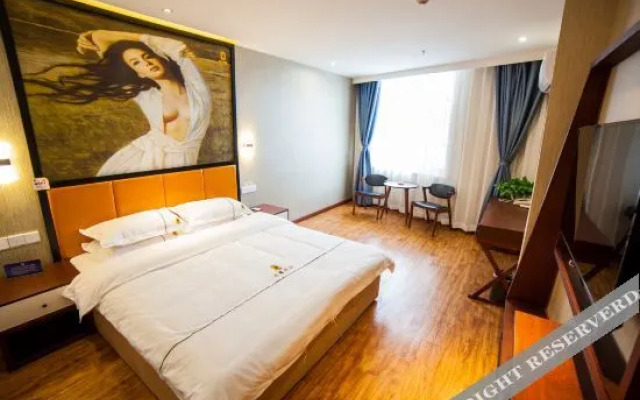 Super 8 Hotel (Weifang Yihe First City Gudemao)