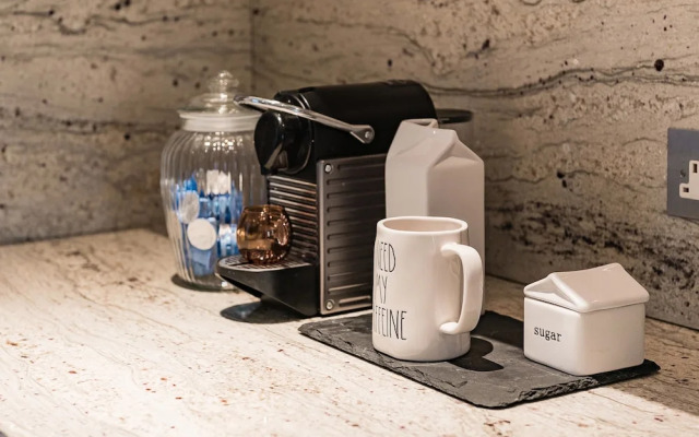 The Notting Hill Townhouse - by Out of Office Lifestyle