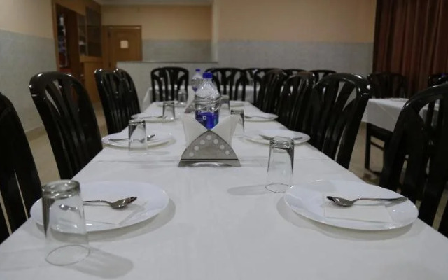 Hotel Highland Regency