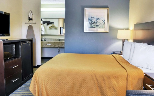 Quality Inn Thornburg
