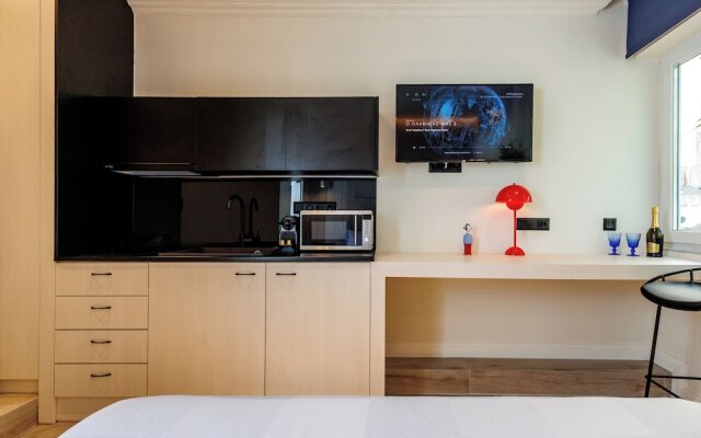 Triple A Apartmemts - Aristofanous 20