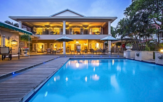 Hotel Vouzas