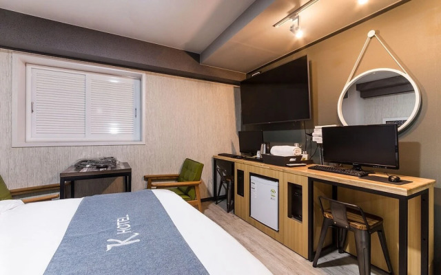 Suwon Yeongtong K Hotel