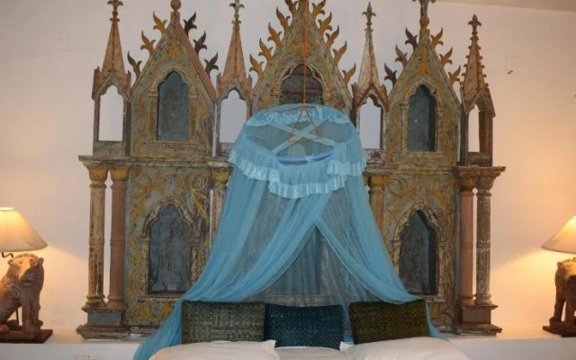Caza Maria