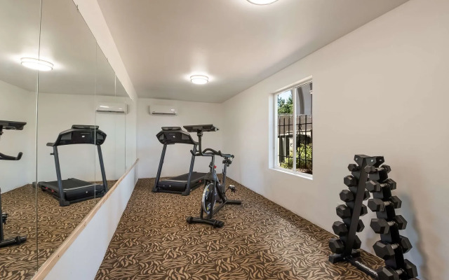 Surestay Plus Hotel By Best Western Seatac Airport