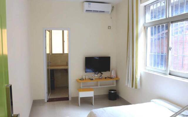 Yueqingnian Apartment